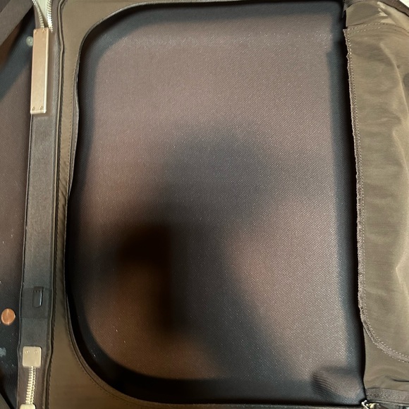 Louis Vuitton horizon 55 luggage - Picture 8 of 13